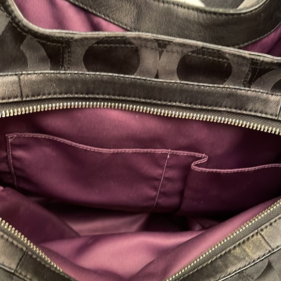 Coach shoulder purse 👛 - Picture 4 of 9